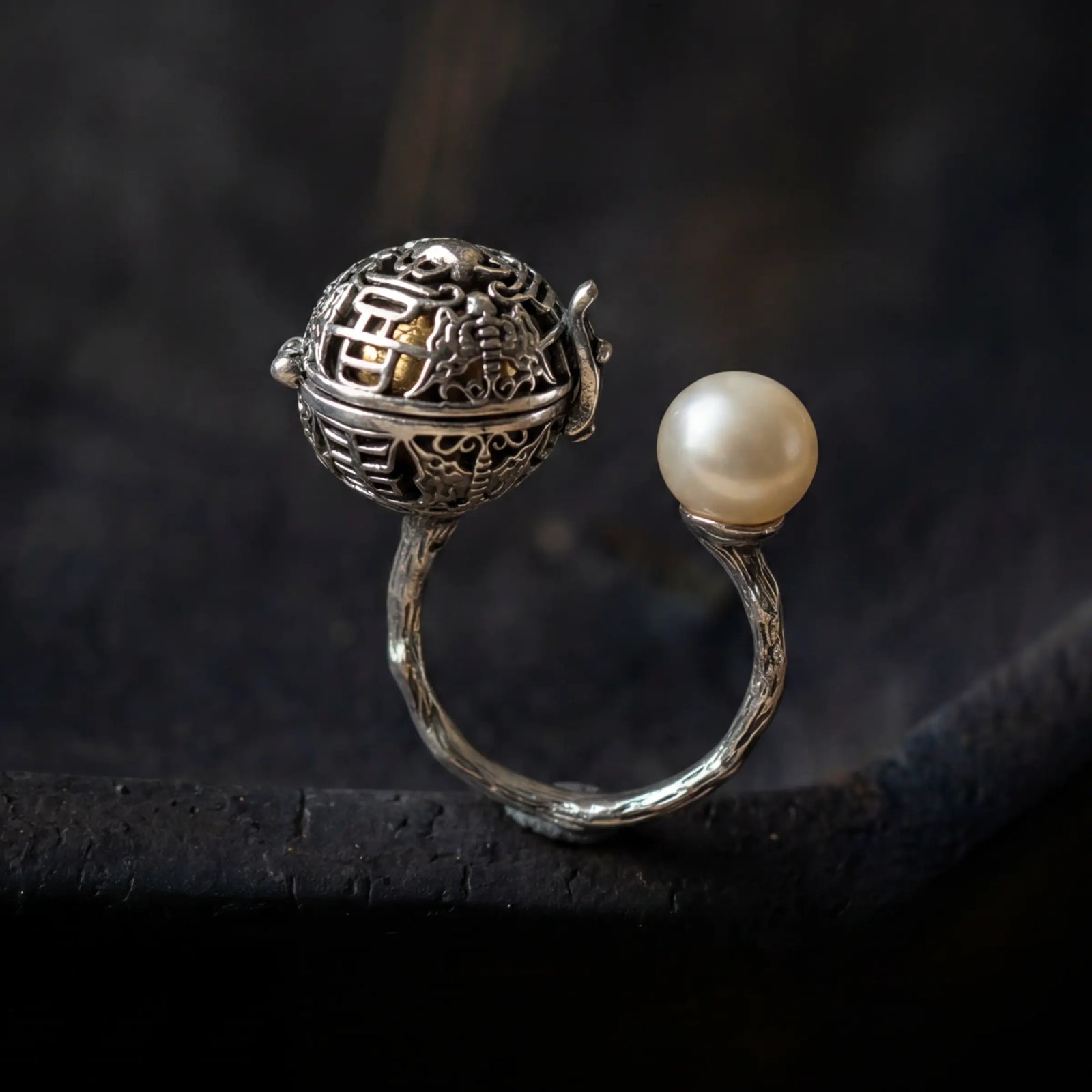 Fragrance of the Soul – Herbal Amulet Pearl Open Ring