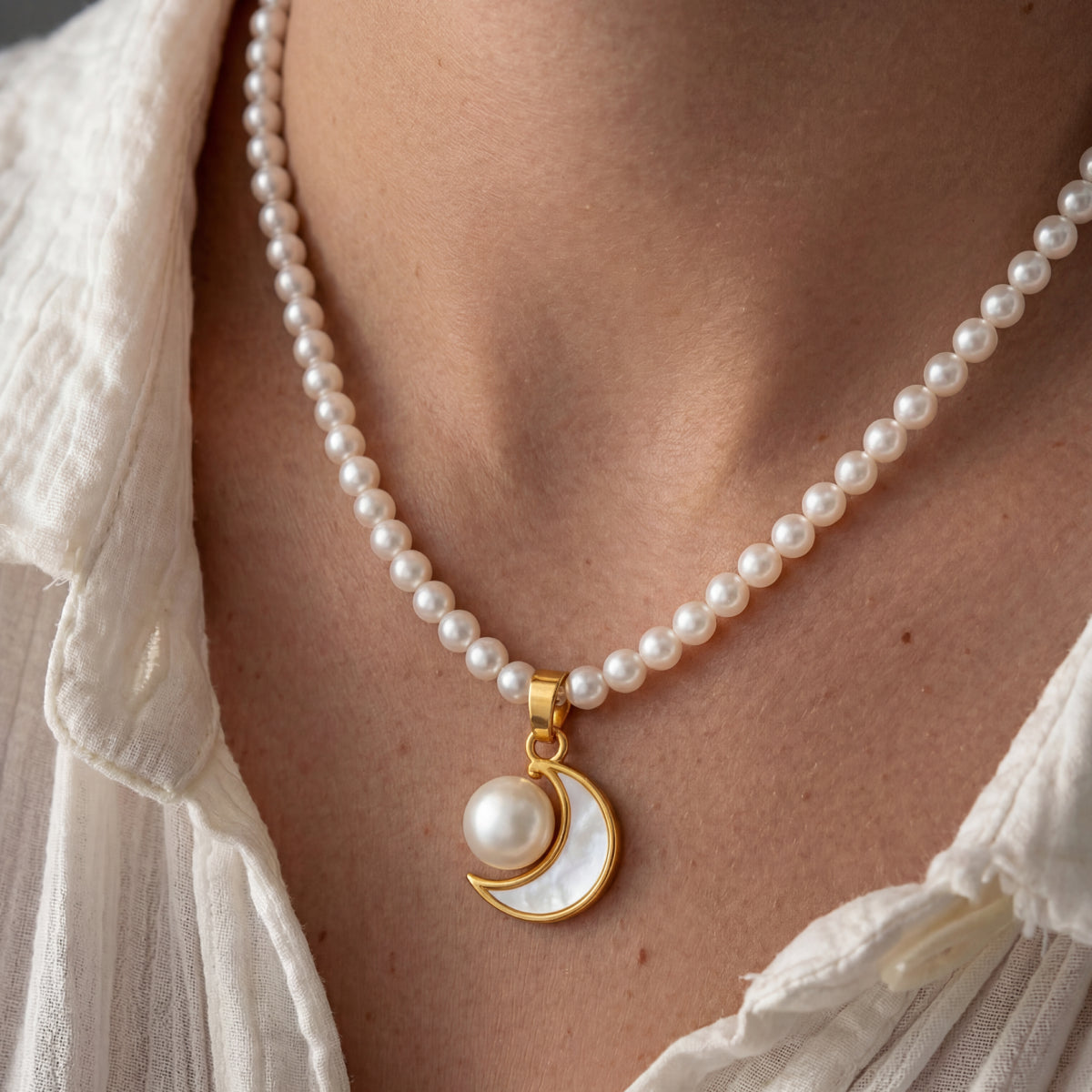 Peace & Feminine Energy – Tibetan Moonlight Pearl Necklace