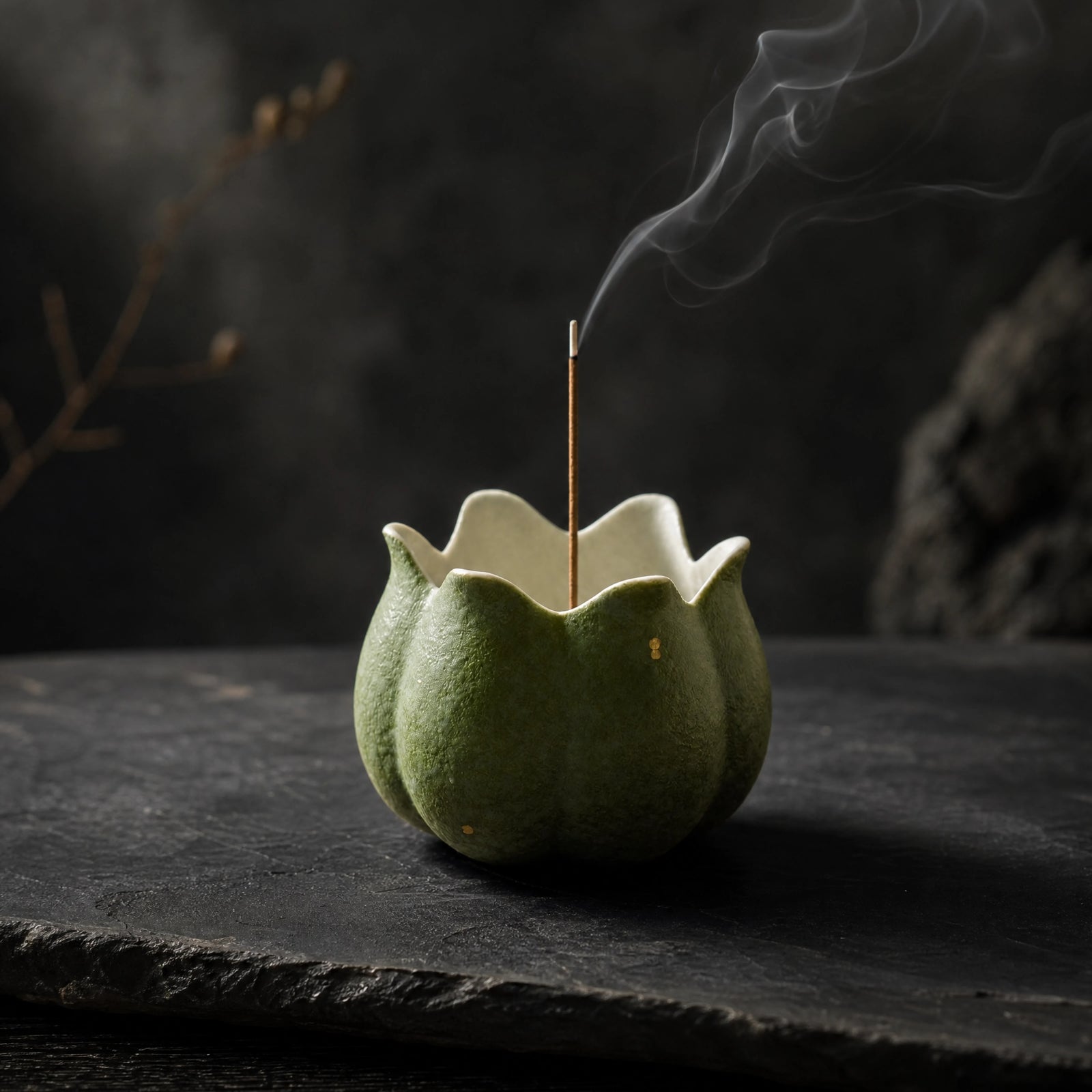 Calm & Clarity - Green Lotus Ceramic Incense Holder Set (Includes Incense Sticks)